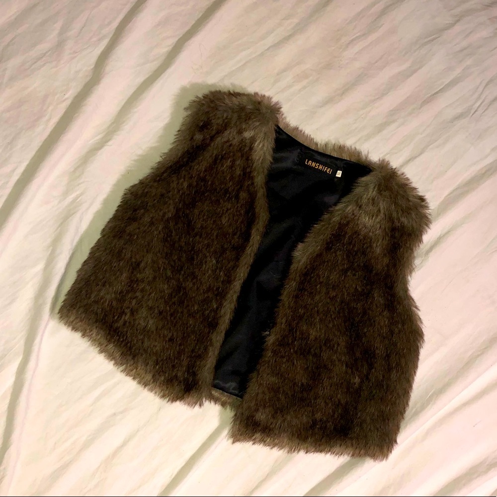 Fur vest